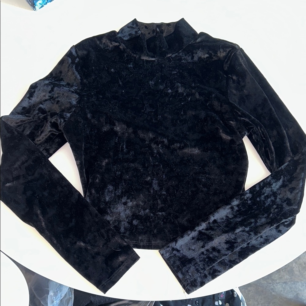 Elegant Black Velvet Women's Top